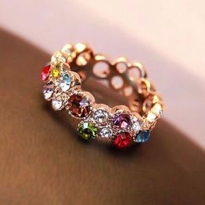 🏵Vintage Crystal Hollow🏵